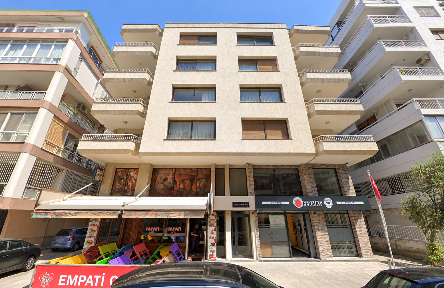 Güzel İzmir Apartmanı